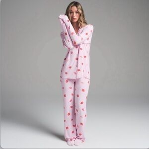 SKIMS limited edition long sleep SET- cherry blossom lipstick